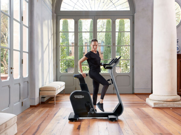 Technogym Cycle Vélo d'appartement compact